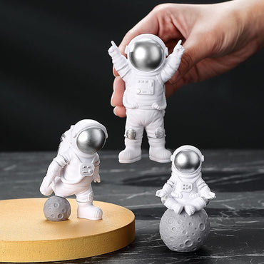 Spaceman Desktop Ornament