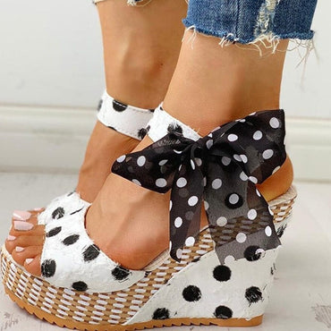 Fashion Dot Lace-up Platform Wedge