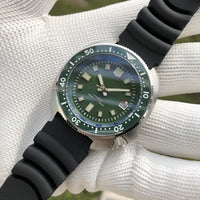 Dive Watch with Ceramic Bezel
