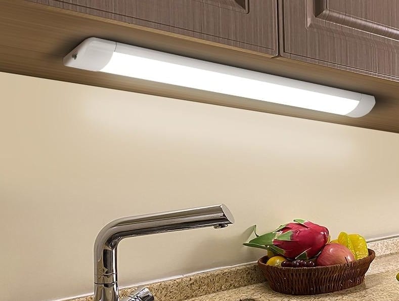 Kitchen Light Under Cabinet