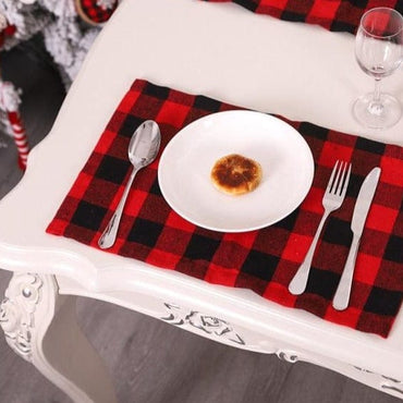 Christmas Table Linen Decoration