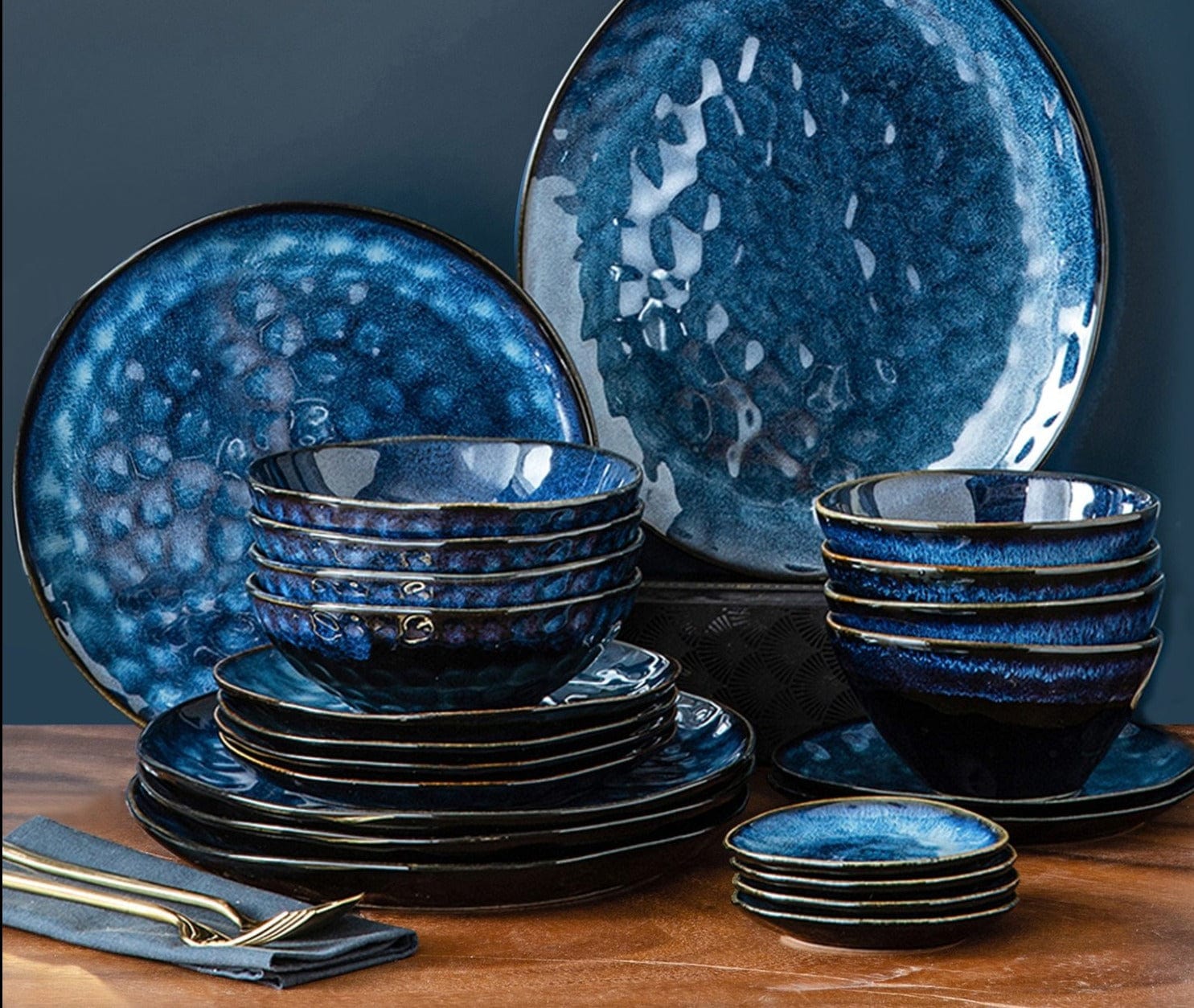 23-Piece Vintage Ceramic Dinnerware Set