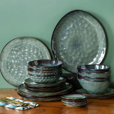 23-Piece Vintage Ceramic Dinnerware Set